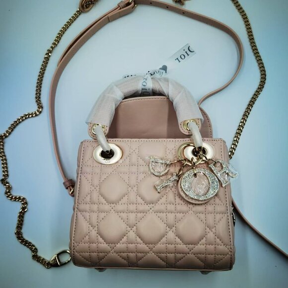 ✨✨Dior bag - Picture 2 of 6